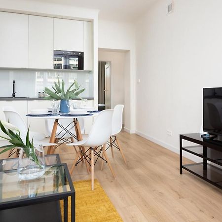Family City Center Apartment By Renters Prestige Варшава Екстериор снимка