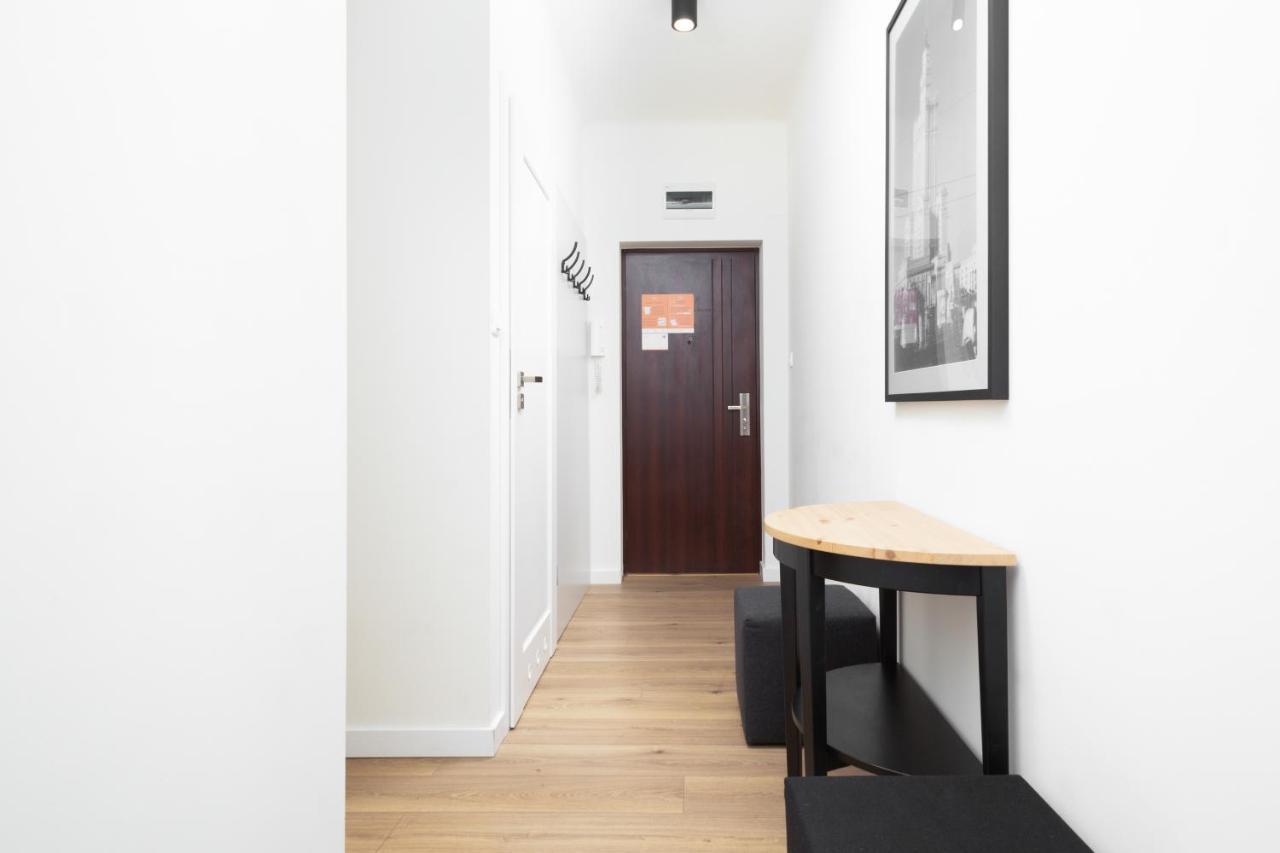 Family City Center Apartment By Renters Prestige Варшава Екстериор снимка