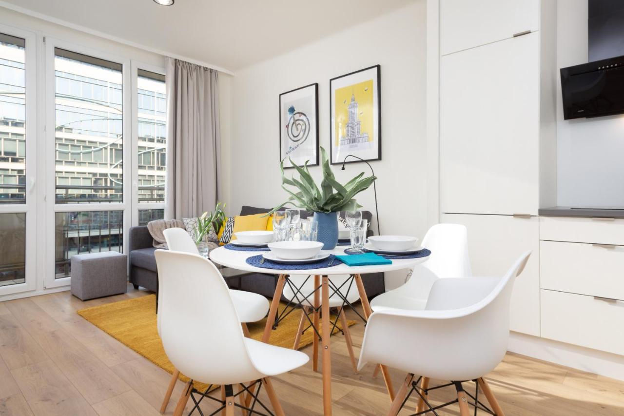 Family City Center Apartment By Renters Prestige Варшава Екстериор снимка
